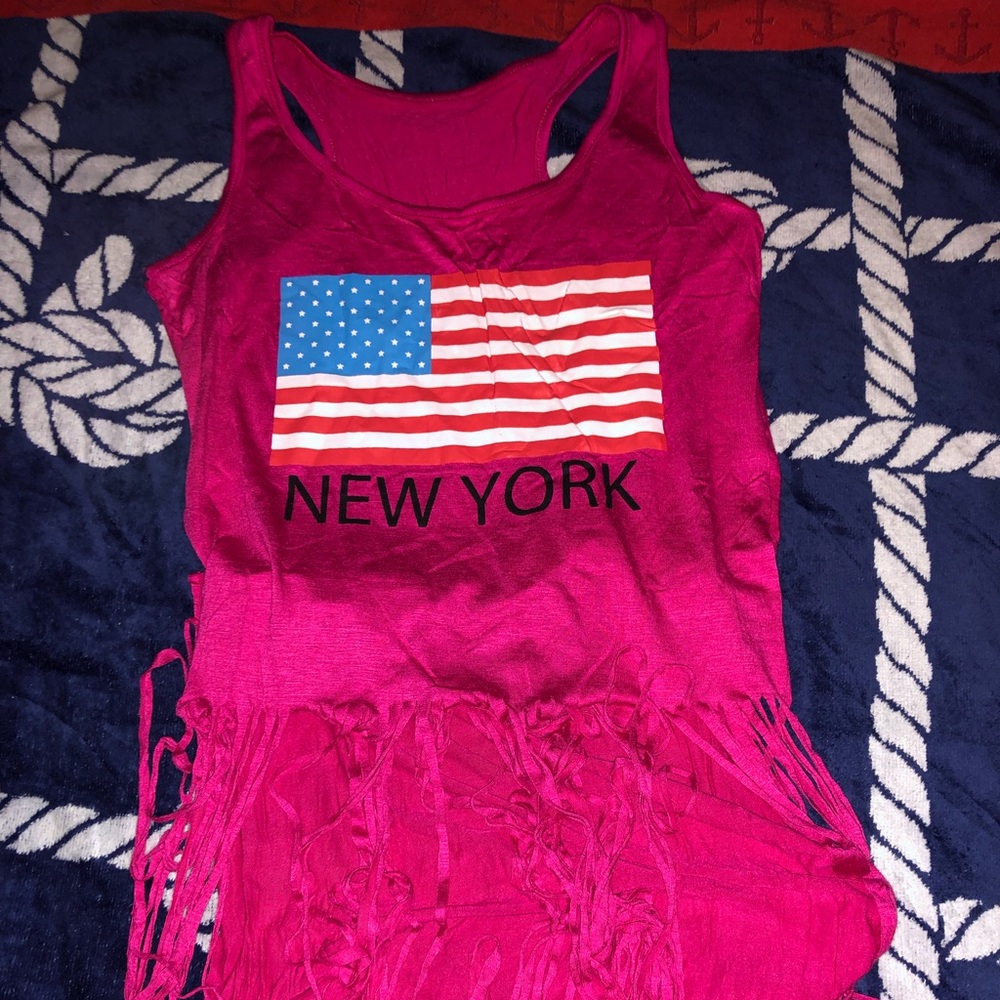 4th July distressed top  size medium